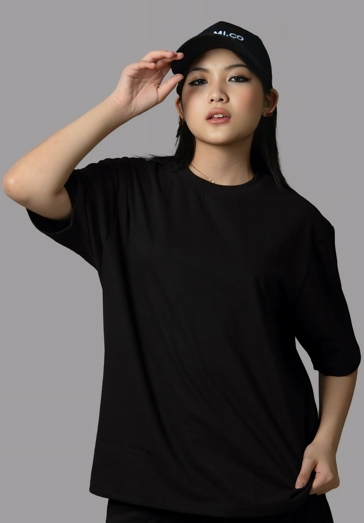 Premium Black Plain Oversize T-Shirt in Dubai for women UAE Local Made - Easy tear-off label for rebranding