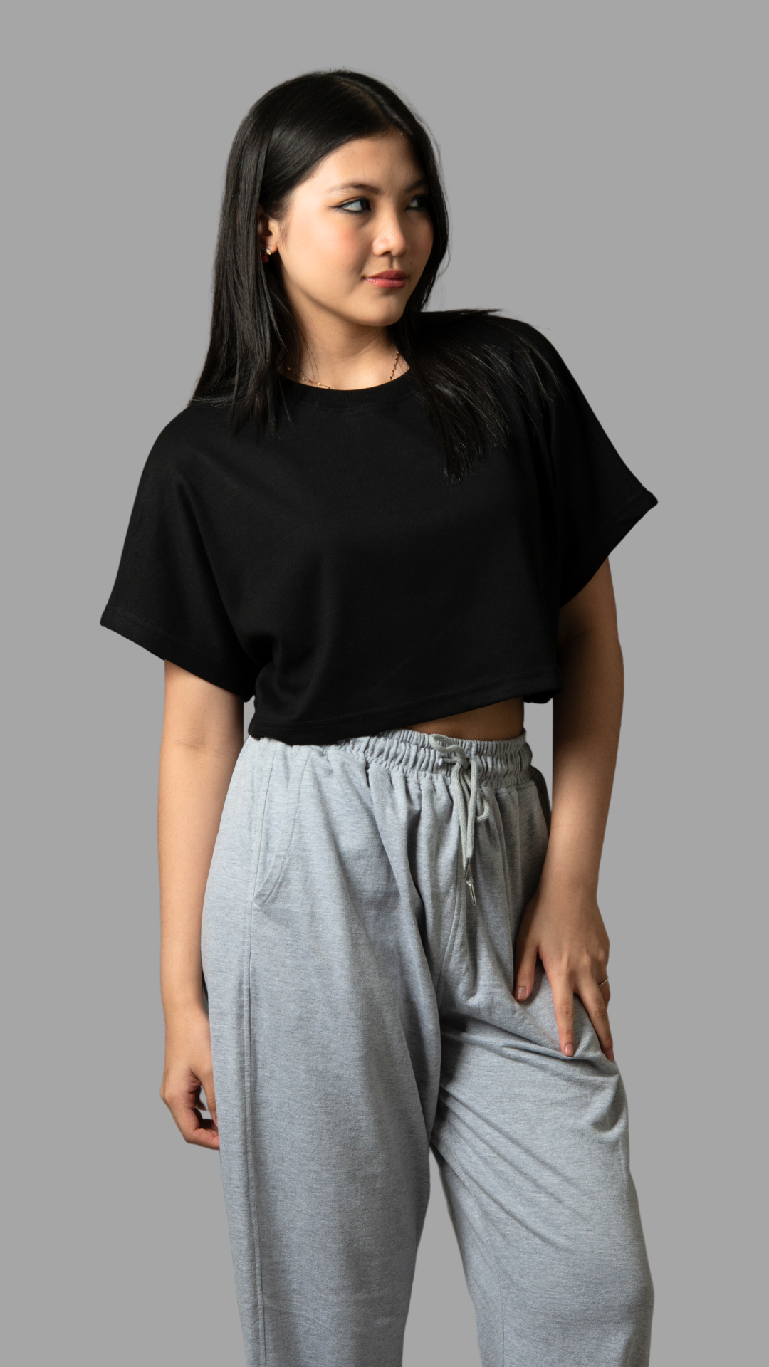 Oversize Croptop - Dubai's Signature Black Elegance