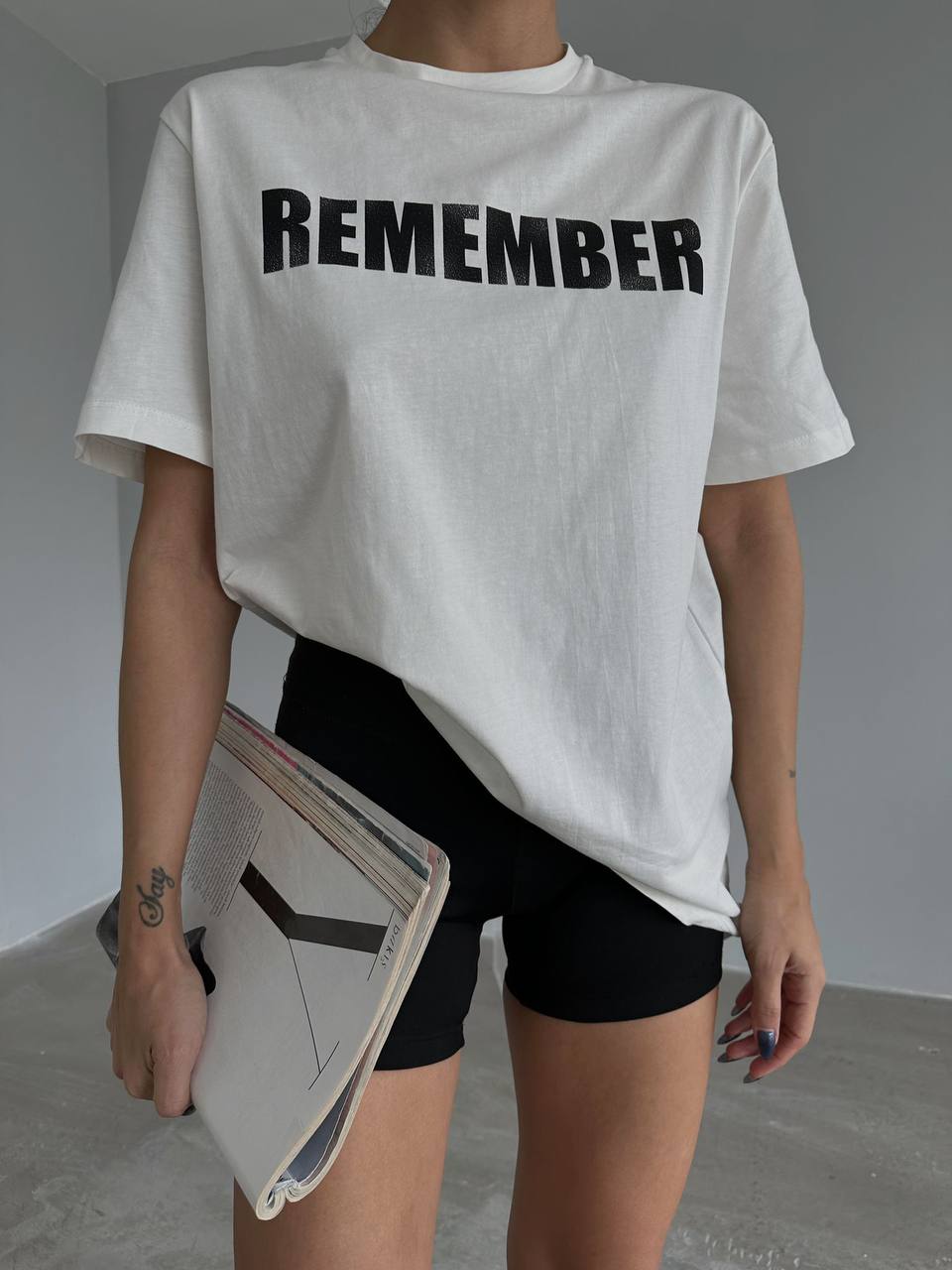 REMEMBER - WOMEN TEE IN WHITE