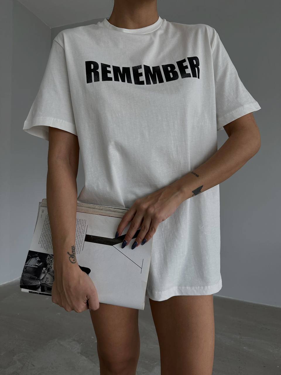 REMEMBER - WOMEN TEE IN WHITE