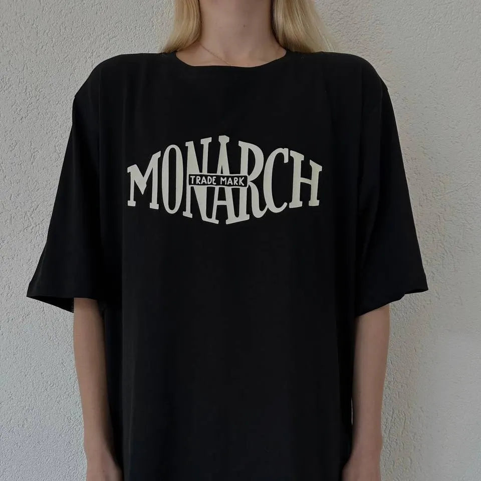 MONARCH - WOMEN OVERSIZED TEE IN BLACK