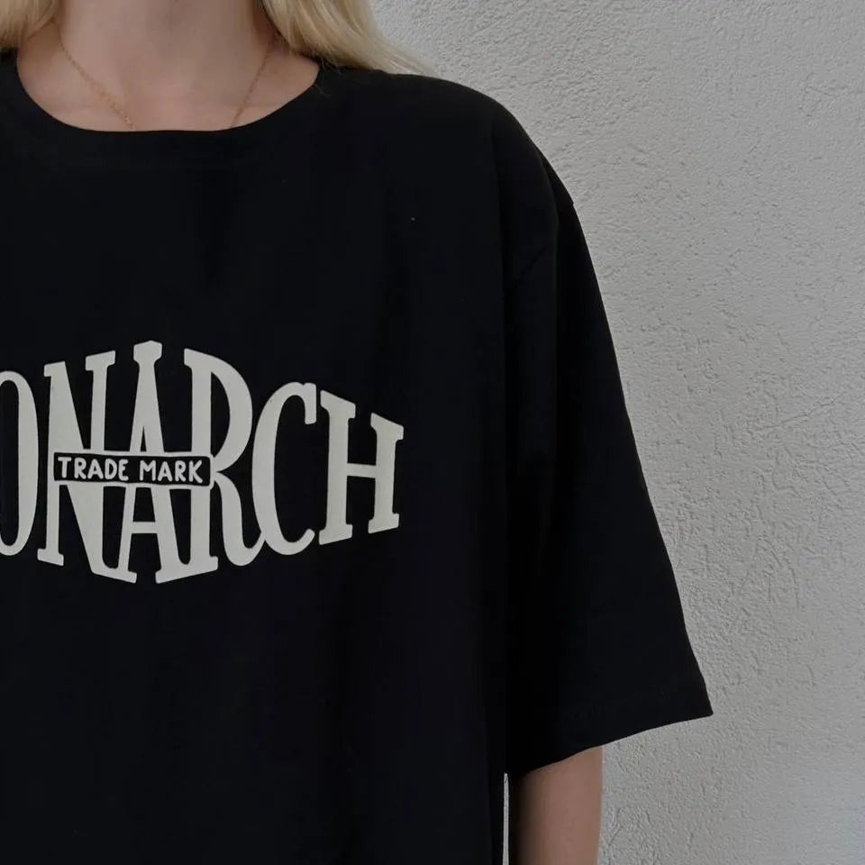 MONARCH - WOMEN OVERSIZED TEE IN BLACK